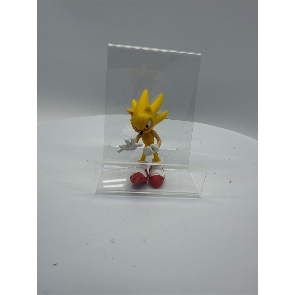 Sega Super Yellow Sonic The Hedgehog PVC Cake Topper 2.5 small action figure toy